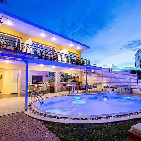 Aldebaran Homes Aparthotel *