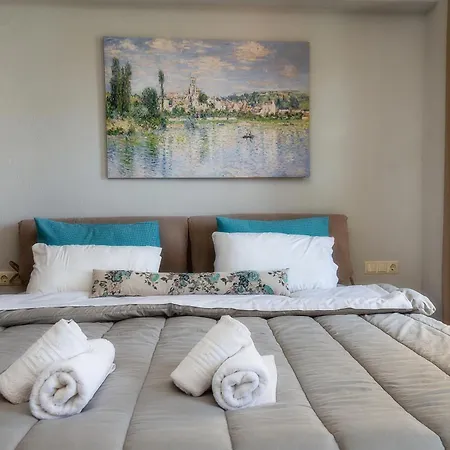 Aldebaran Homes Aparthotel 3*